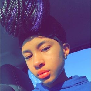 Meet your Posher, Asya